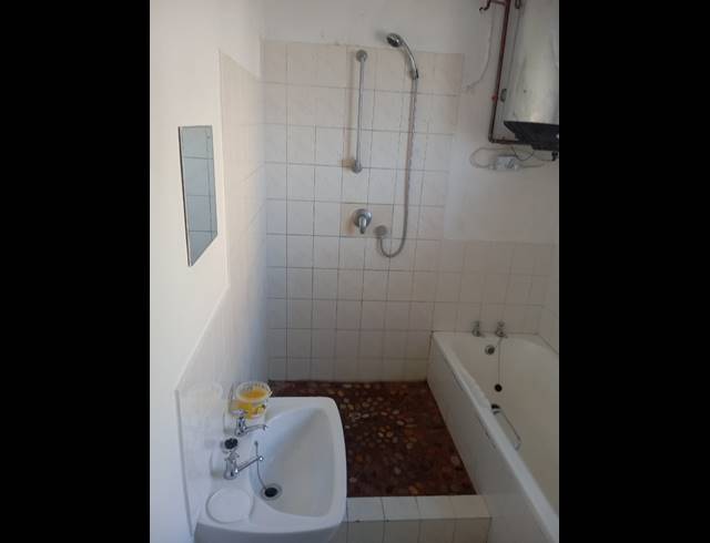 1 BEDROOM APARTMENT FOR SALE IN GQEBERHA CENTRAL